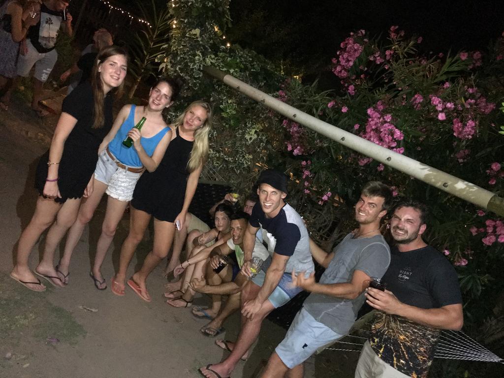 Albergo For Backpackers بليتنبيرغ باي المظهر الخارجي الصورة